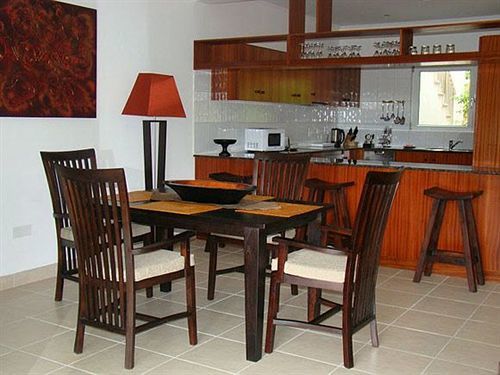 Hanneman Holiday Residence Beau Vallon  Exterior photo